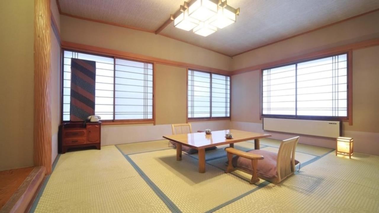 Hinokitei Bokusui Hotell Kusatsu  Exteriör bild