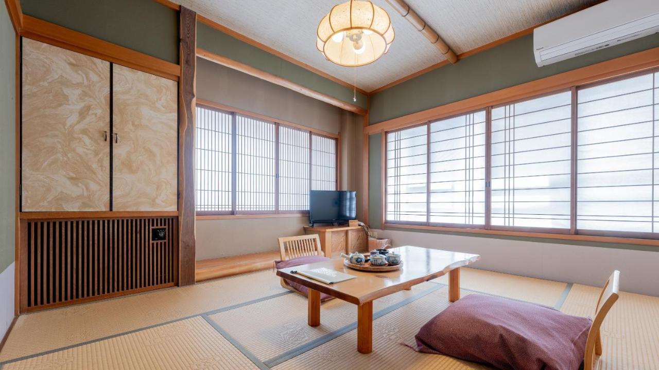 Hinokitei Bokusui Hotell Kusatsu  Exteriör bild