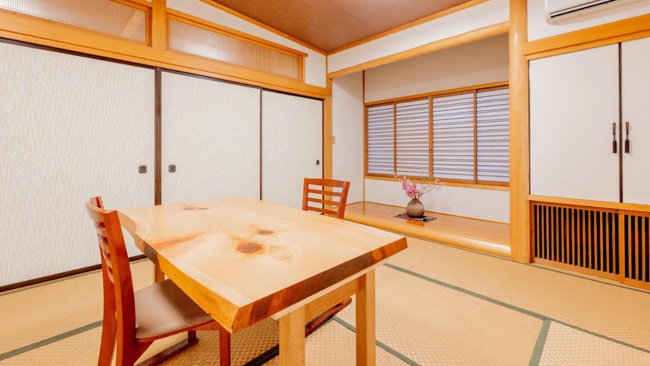 Hinokitei Bokusui Hotell Kusatsu  Exteriör bild